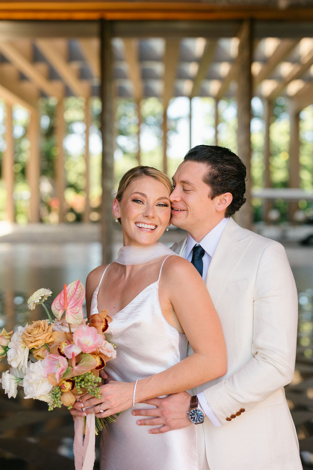 Elegant couple portrait in a luxury wedding venue in Riviera Maya, photographed by Antonio Ojeda