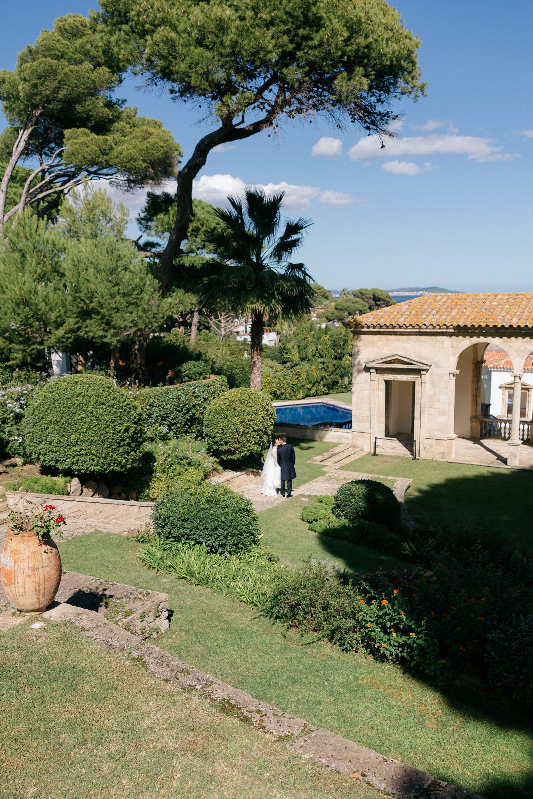 Fine art wedding photography at La Gavina Barcelona by destination photographer Antonio Ojeda