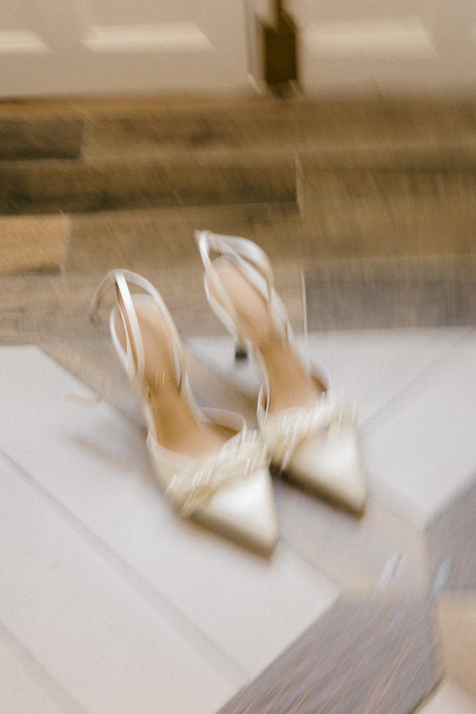 bride getting ready at cortijo el trobal