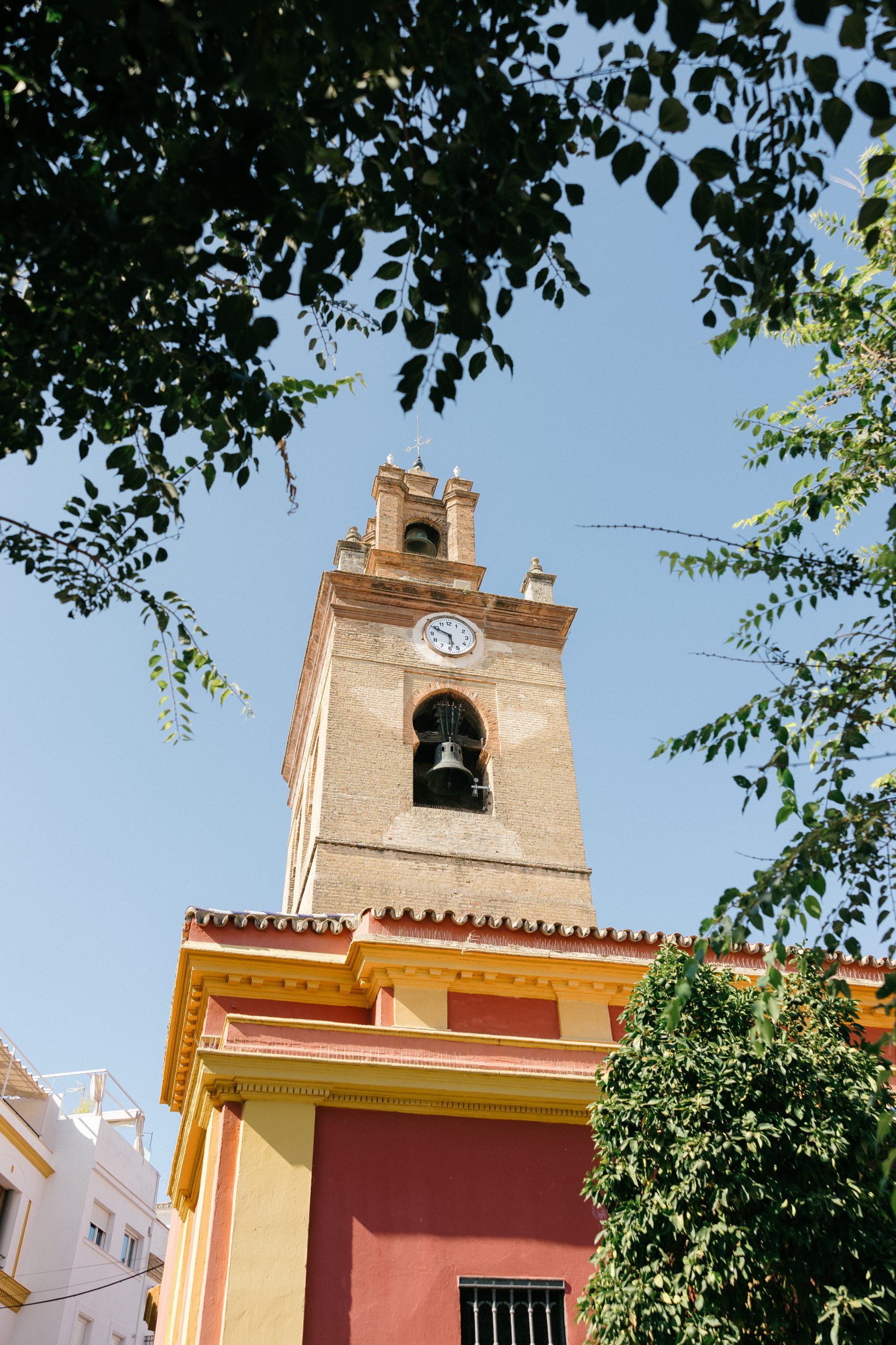 Fachada de la iglesia de San Lorenzo en Sevilla antes de la ceremonia.