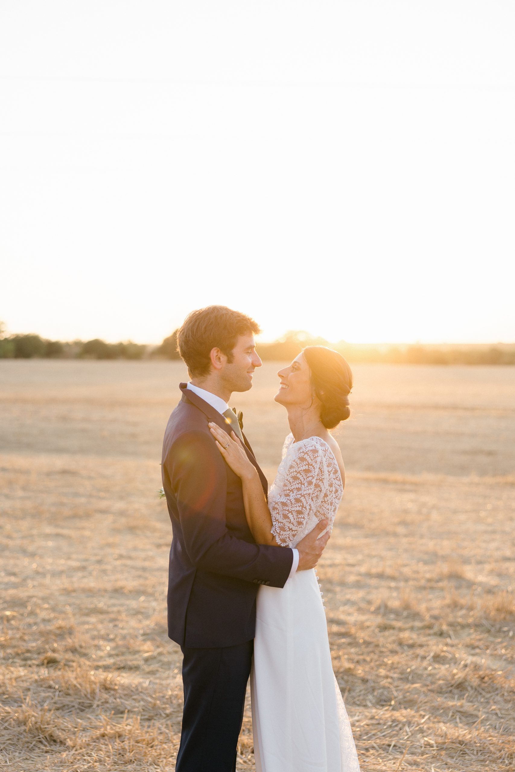 Retrato de pareja al atardecer en Hacienda Los Ángeles.