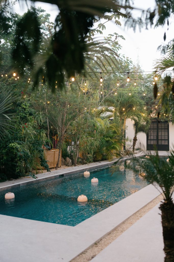 kima-tulum-wedding-venue-ceremony-setup-jungle-photographer
