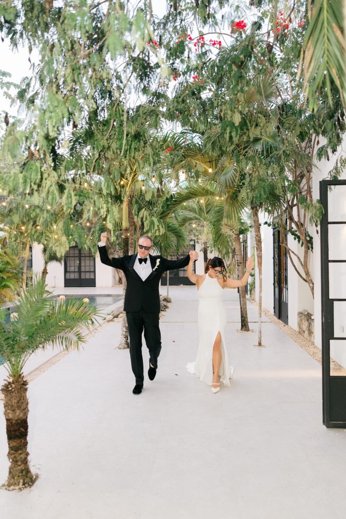 First kiss as married couple at Kima Tulum Tulum wedding photographer