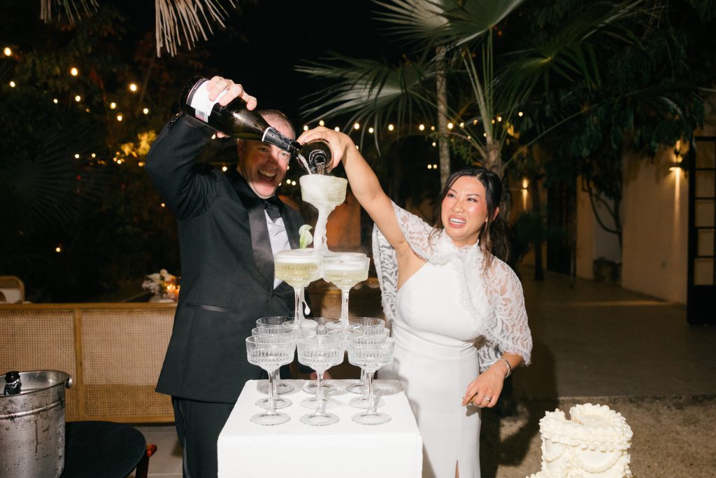 Table settings at Kima Tulum wedding reception, Oleo Events decoration