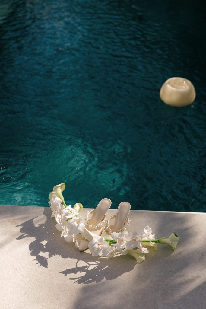 Wedding cake at Kima Tulum, elegant cake design jungle wedding detail