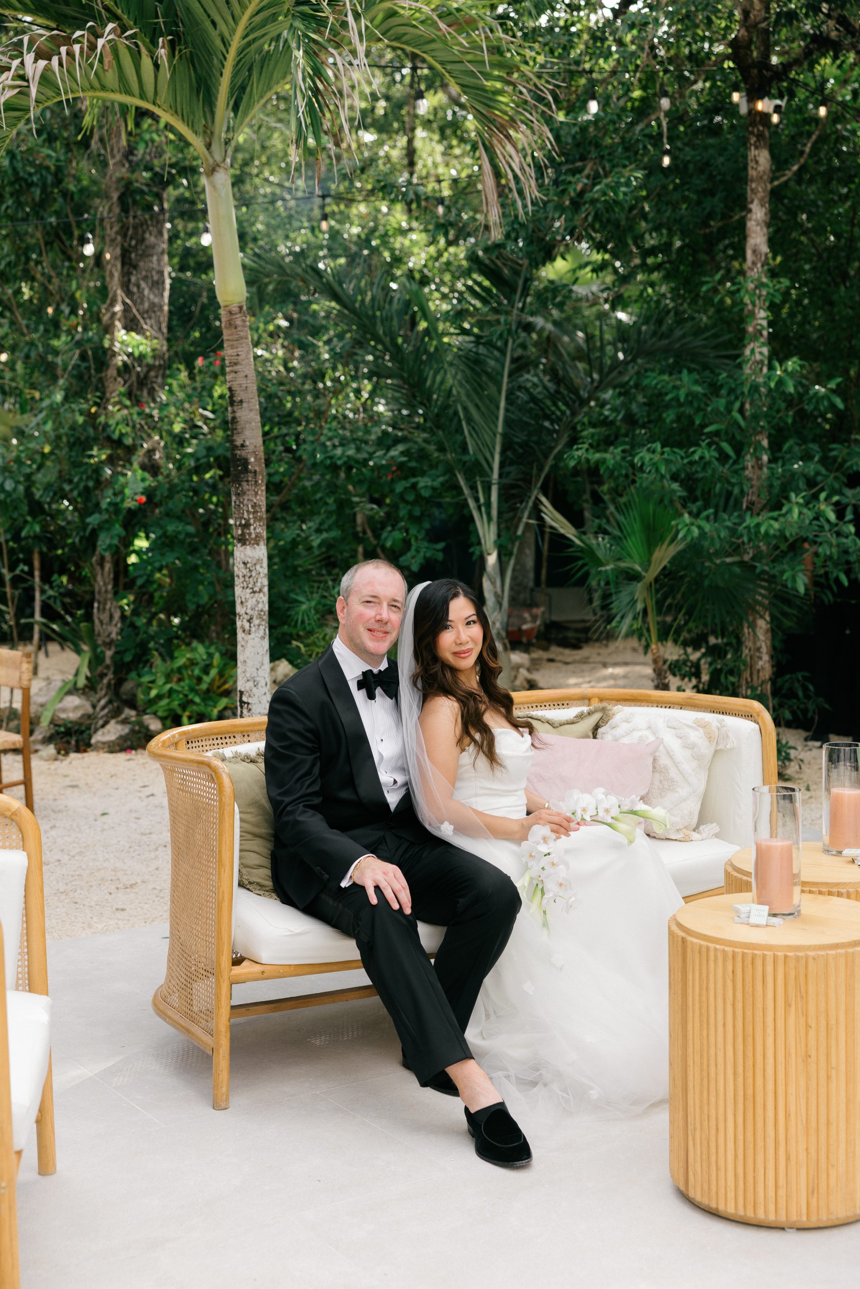 kima-tulum-jungle-venue-couple-romantic-moment-photographer