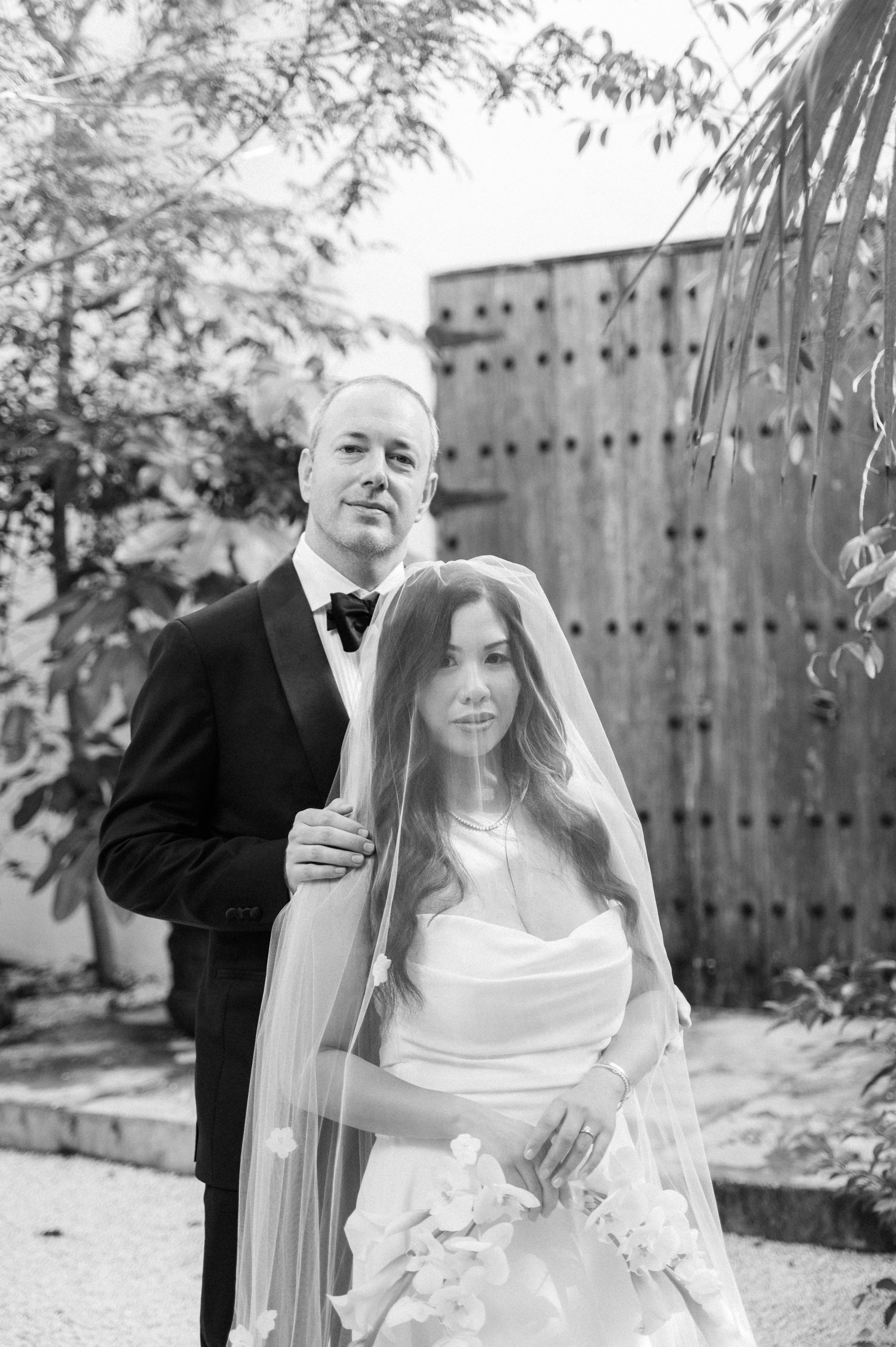 kima-tulum-jungle-venue-couple-romantic-moment-photographer