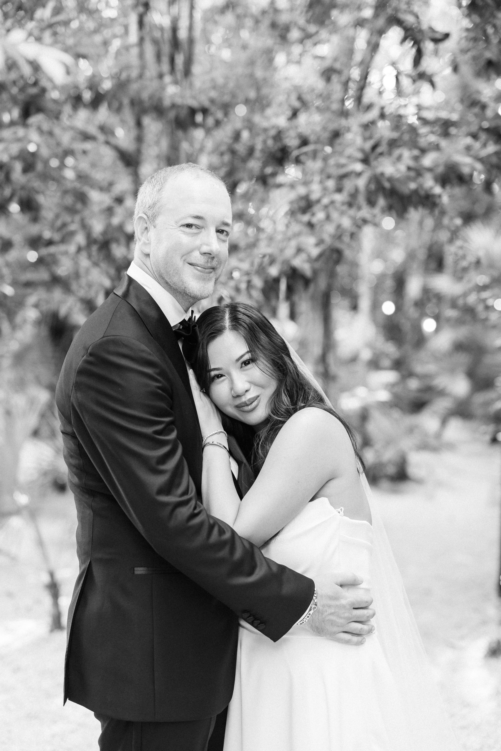 kima-tulum-jungle-venue-couple-romantic-moment-photographer