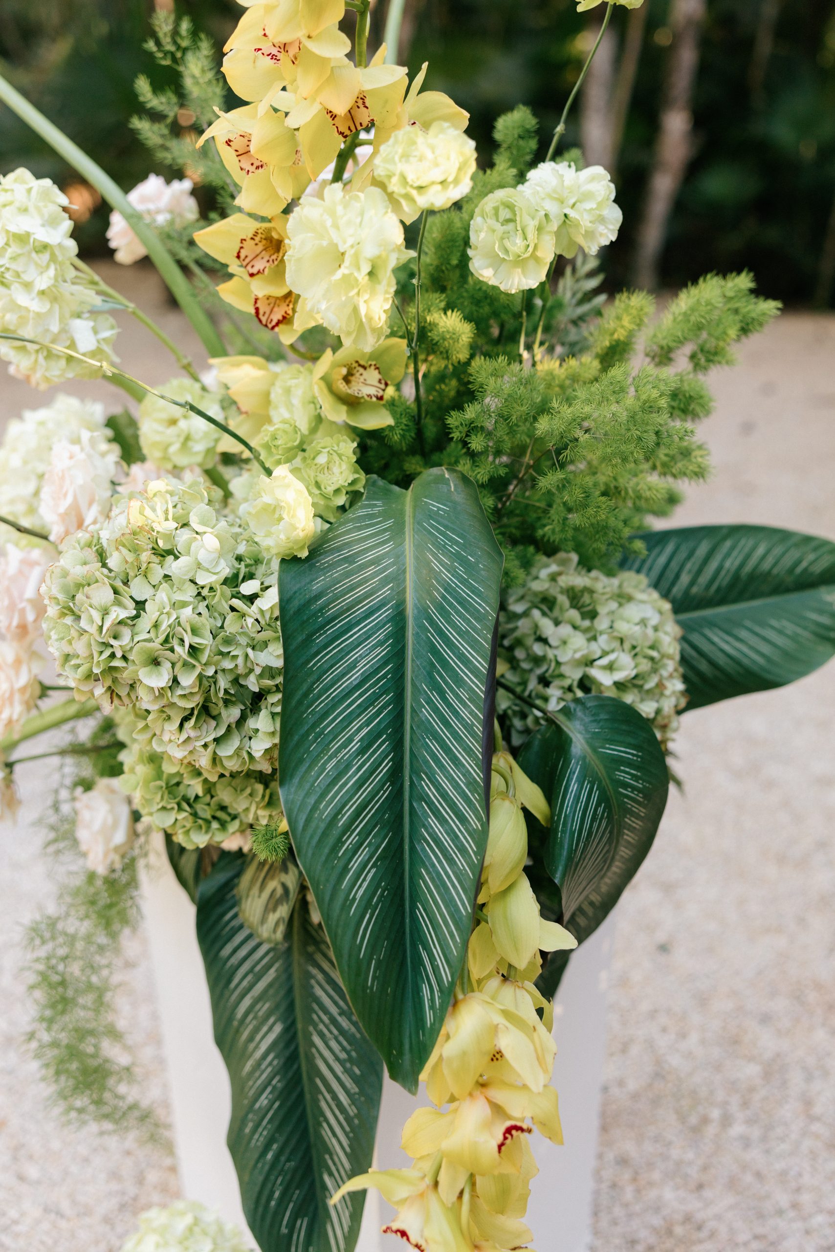 kima-tulum-wedding-venue-floral-design-grisel-serrano
