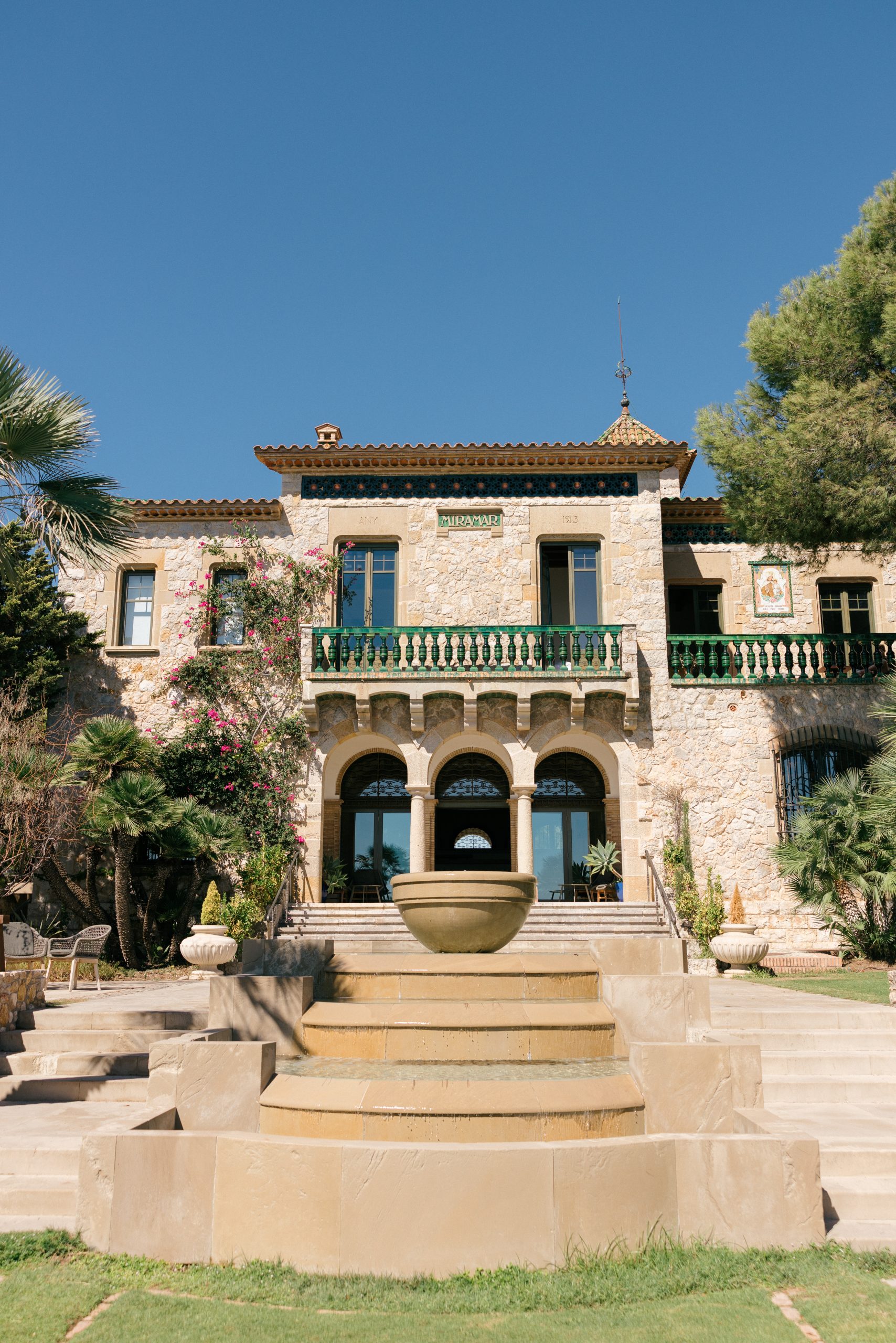 Barcelona wedding photographer at Xalet del Nin