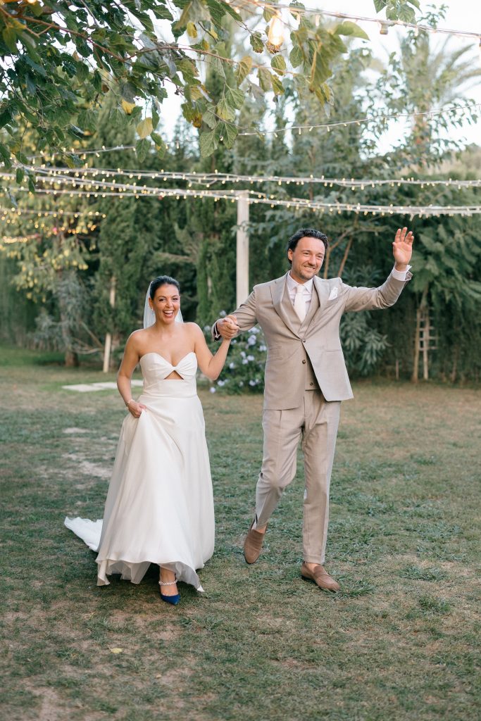 Wedding couple portrait at Finca Monasterio gardens