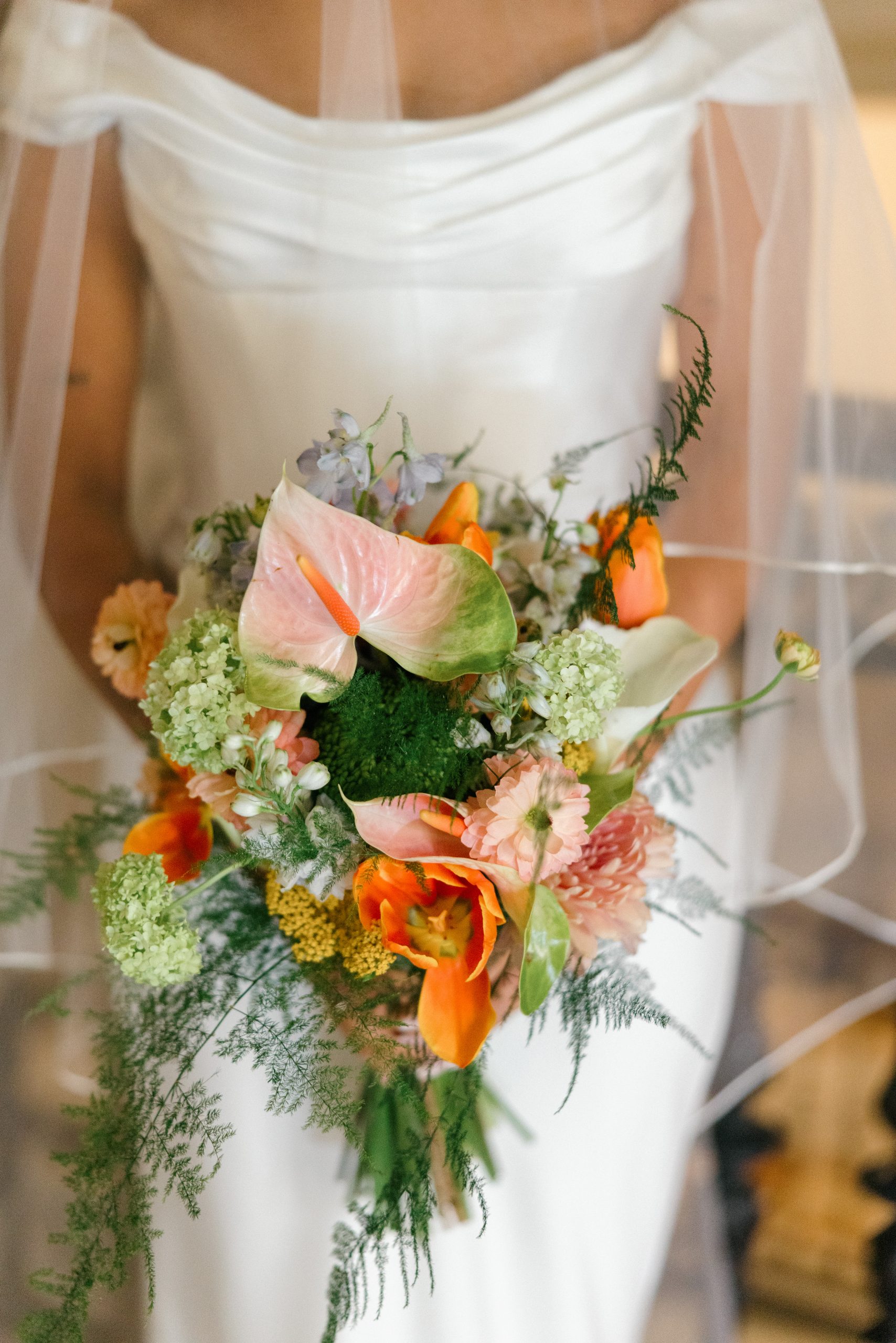 Bridal details at Hotel Alfonso XIII Seville